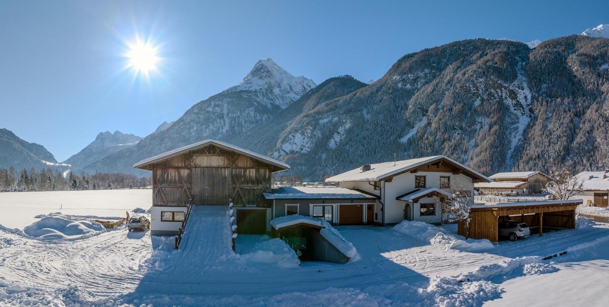 Landhaus Oetztalblick Лангенфельд Экстерьер фото
